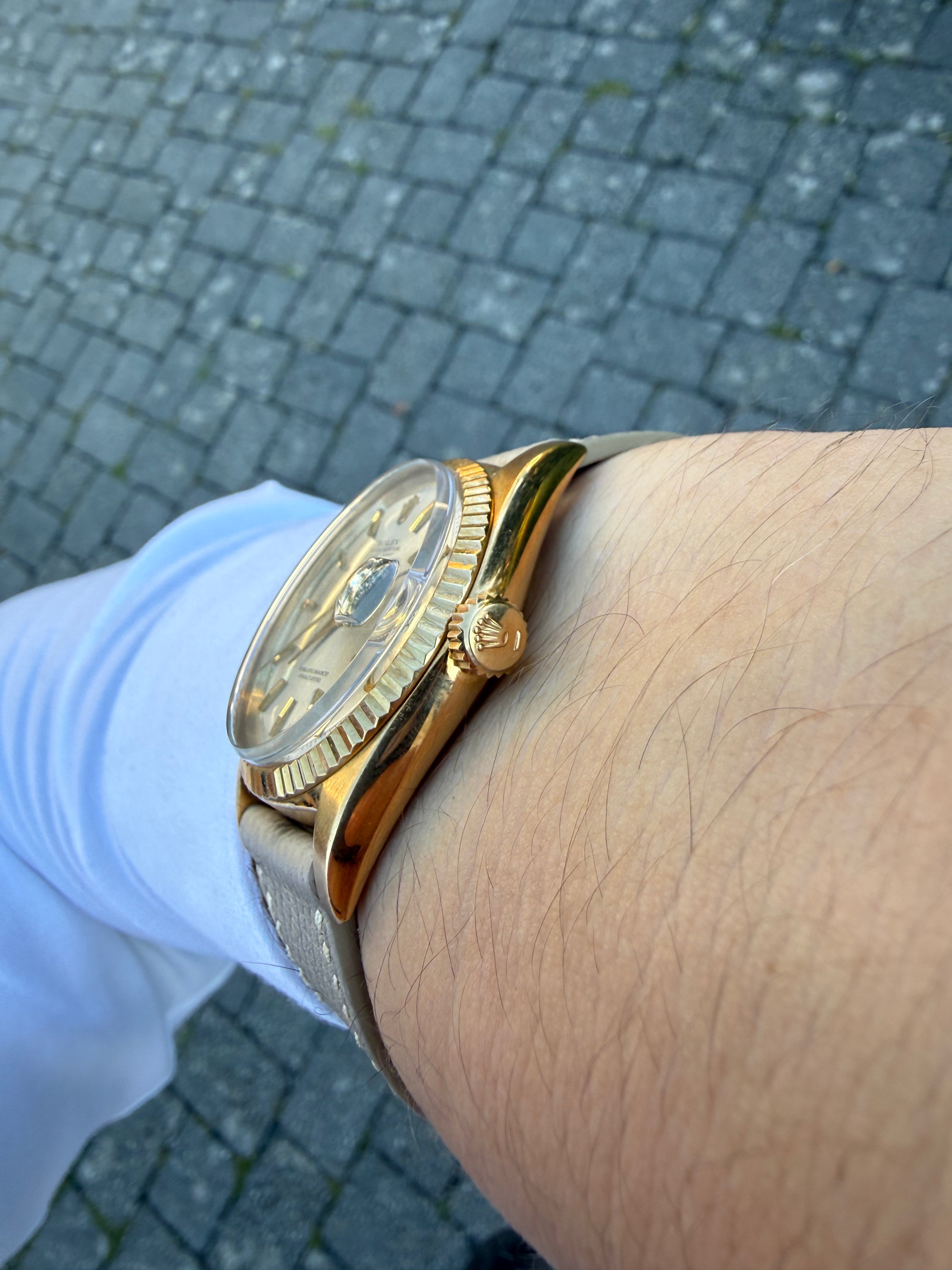 Rolex Datejust 1601 18K YG mit Dauphine hands
