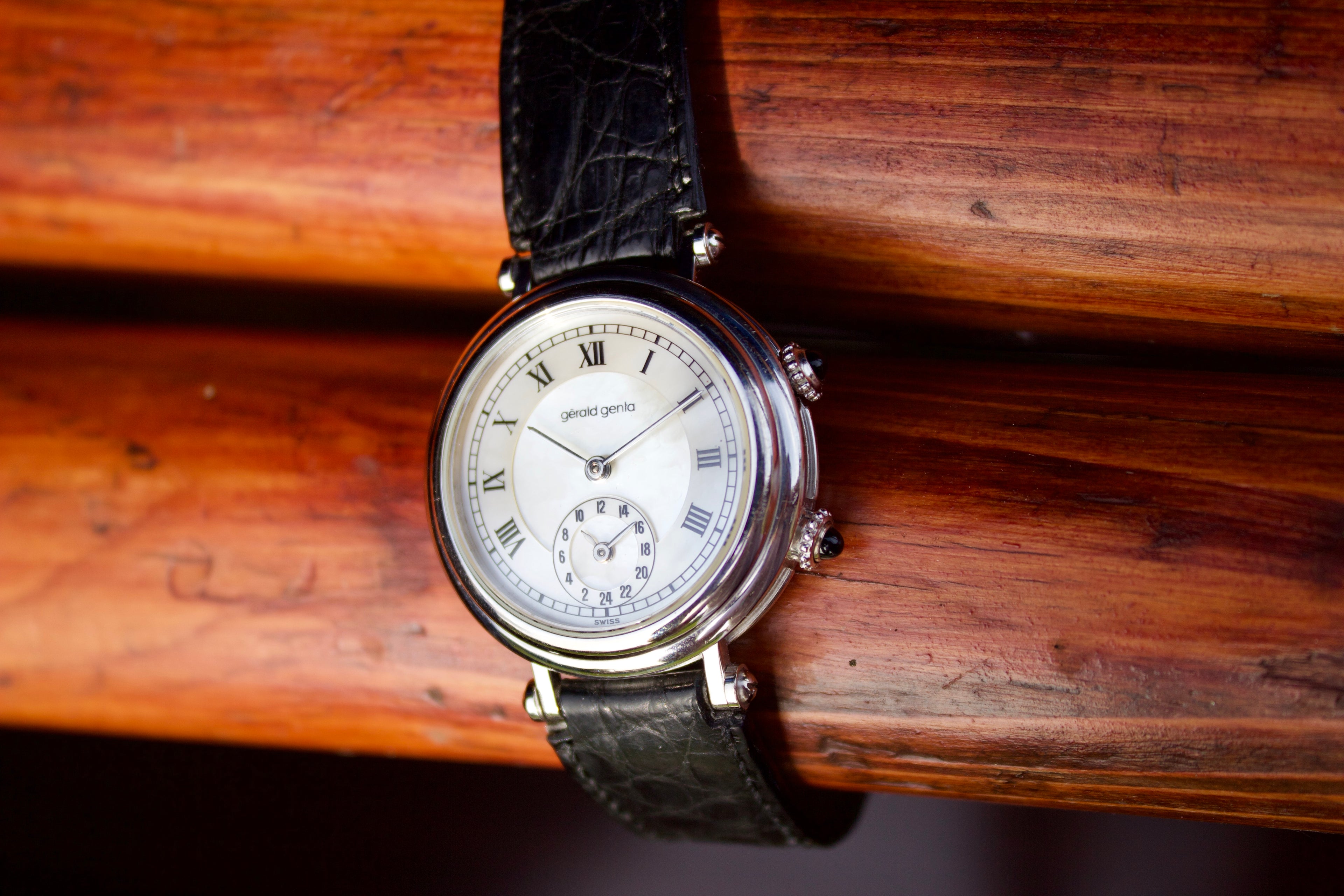 Gerald Genta Dual Time 18 White Gold