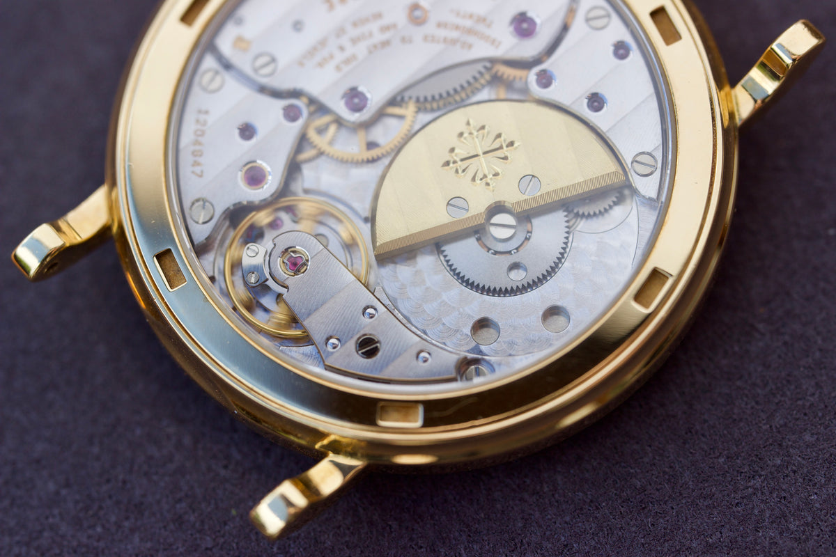 Patek Philippe 5120 Calatrava 35 mm yellow gold