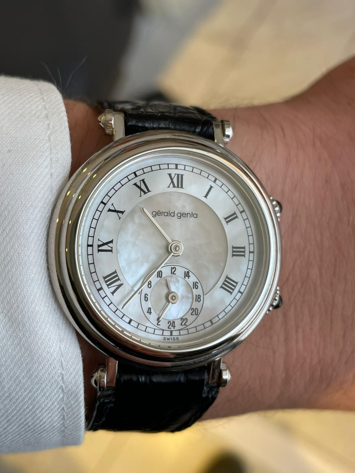 Gerald Genta Dual Time 18 White Gold