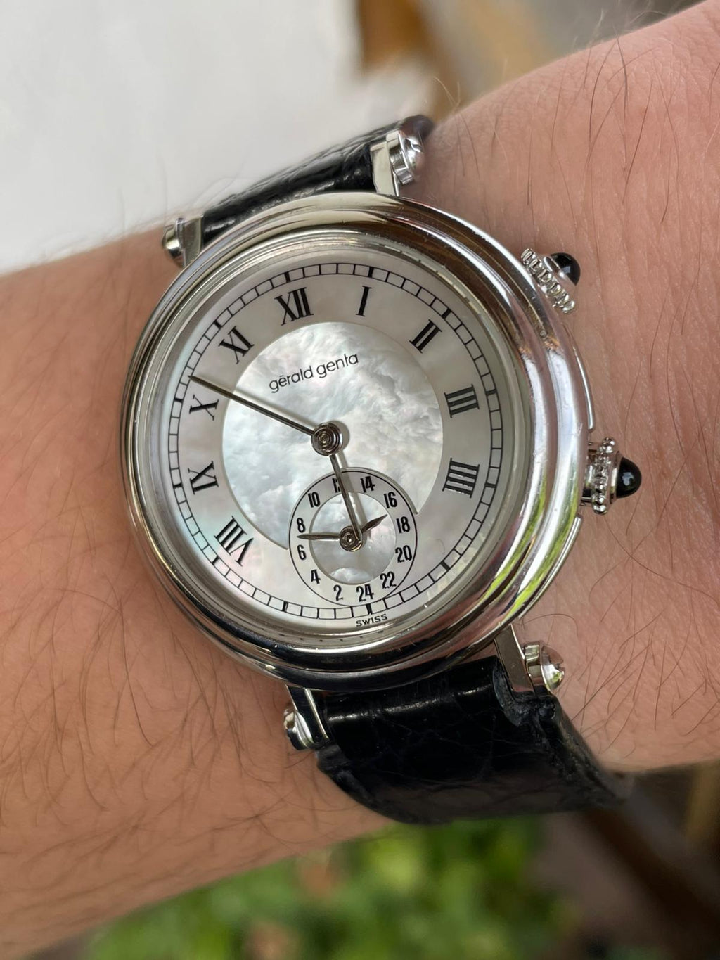 Gerald Genta Dual Time 18 White Gold